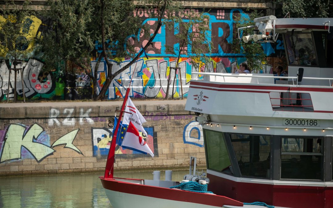 Street Art River Cruise startet mit Kick Off Fahrt am Donaukanal